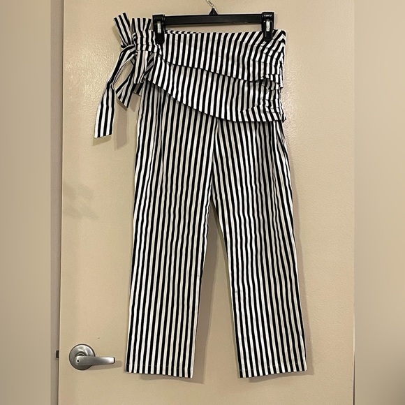EGGIE NWOT Striped Cropped Pants in Black and White - Picture 4 of 8